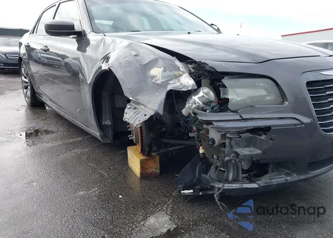 2014 Chrysler 300 300S z USA, uszkodzony, nr VIN 2C3CCABG3EH357054